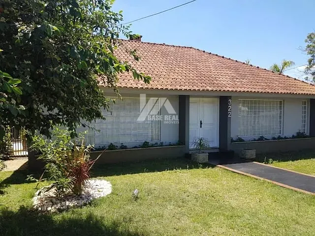 Sobrado com 640m² 5 quartos e 5 banheiros, à venda, no bairro Bonsucesso em Guarapuava
