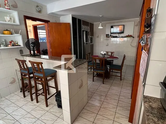 Sobrado com 250m² 3 quartos e 3 banheiros, à venda, no bairro Jardim Alice em Indaiatuba