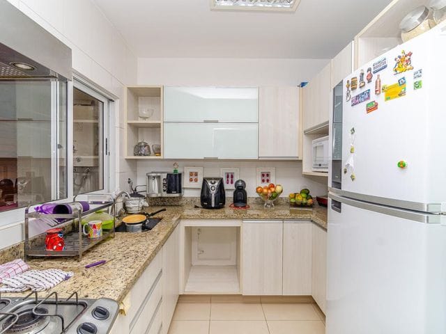 Foto do Sobrado - Sobrado a Venda no Condomínio Alameda Pinheiros - 3 Quartos sendo 1 suíte - Sala 2 ambientes - 2 Vagas de Garagem - Churrasqueira | Guepardo Imob