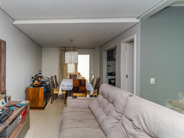 Foto do Sobrado - Sobrado a Venda no Condomínio Alameda Pinheiros - 3 Quartos sendo 1 suíte - Sala 2 ambientes - 2 Vagas de Garagem - Churrasqueira | Guepardo Imob