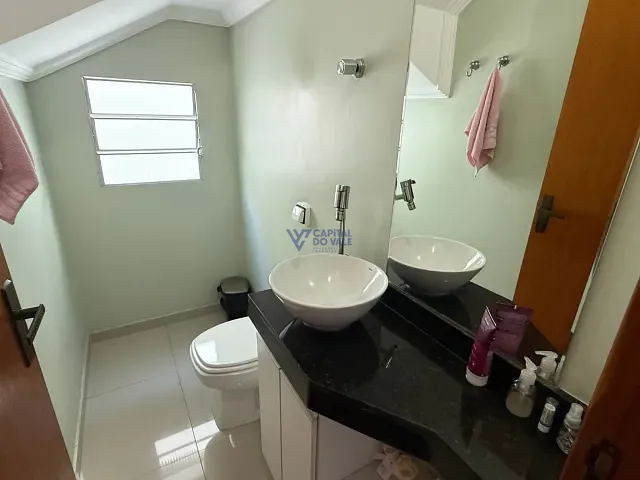Sobrado com 125m² 3 quartos e 3 banheiros, à venda, no bairro Jardim das Indústrias em São José dos Campos