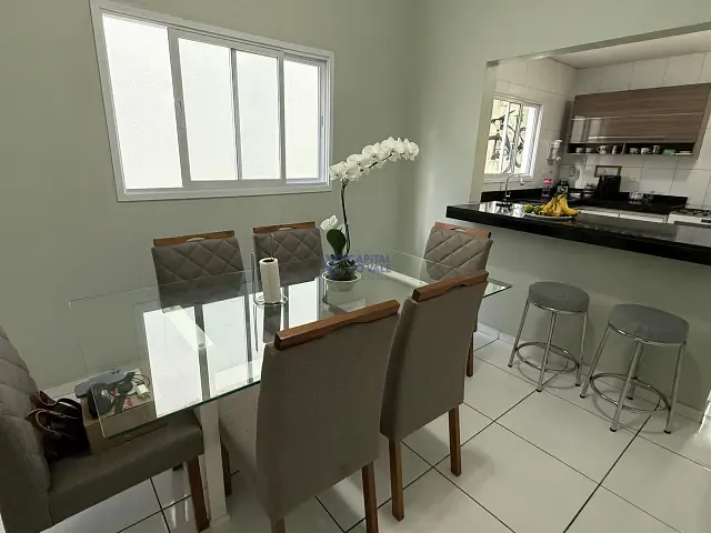 Sobrado com 125m² 3 quartos e 3 banheiros, à venda, no bairro Jardim das Indústrias em São José dos Campos