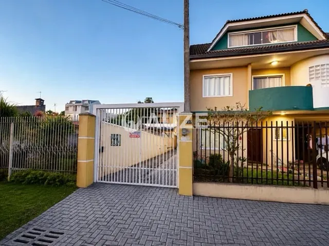 Sobrado 3 quartos e 3 banheiros, à venda, no bairro Uberaba em Curitiba