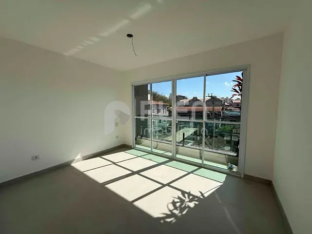 Sobrado 3 quartos e 3 banheiros, à venda, no bairro Parada Inglesa em São Paulo