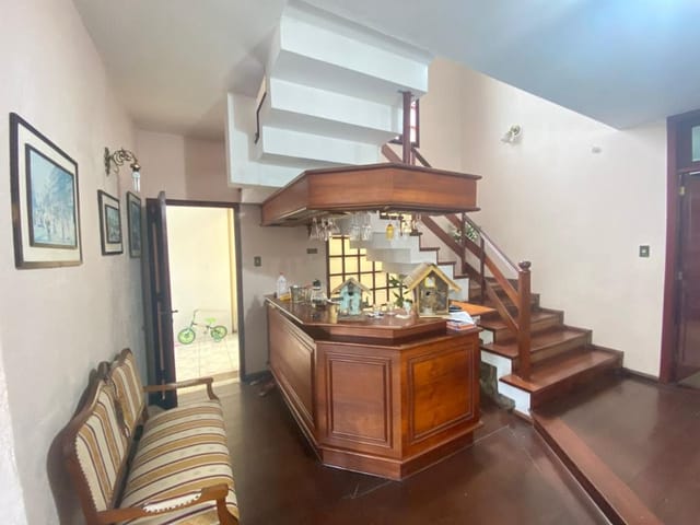 Casa com 420m² 4 quartos e 3 banheiros, à venda, no bairro Centro em Pelotas