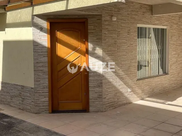 Sobrado 3 quartos e 1 banheiro, à venda, no bairro Bairro Alto em Curitiba