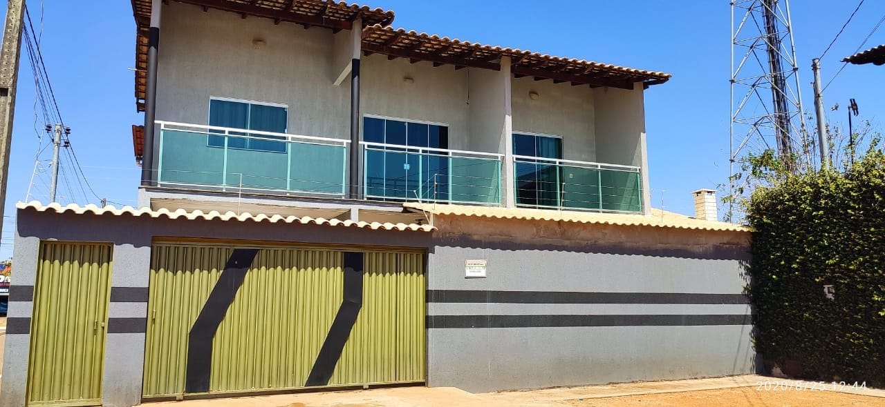 https://static.arboimoveis.com.br/SO0282_QCI/lindo-sobrado-completo-localizado-em-planaltina-go1616470029146fbsae.jpg