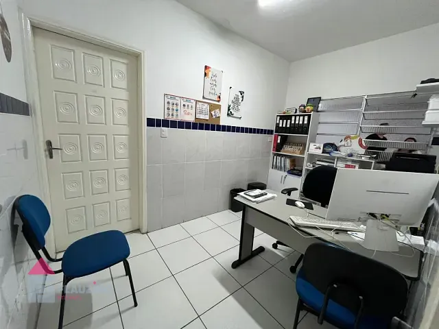 Sobrado com 100m² 11 quartos e 8 banheiros, para alugar, no bairro Jardim Santa Efigênia em São Paulo