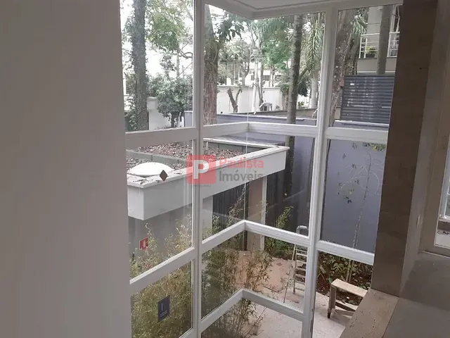 Sobrado com 420m² 4 quartos e 5 banheiros, à venda, no bairro Jardim Cordeiro em São Paulo