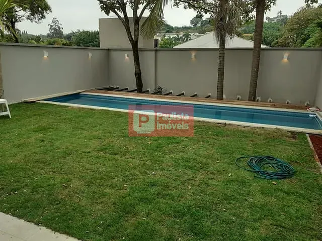 Sobrado com 420m² 4 quartos e 5 banheiros, à venda, no bairro Jardim Cordeiro em São Paulo