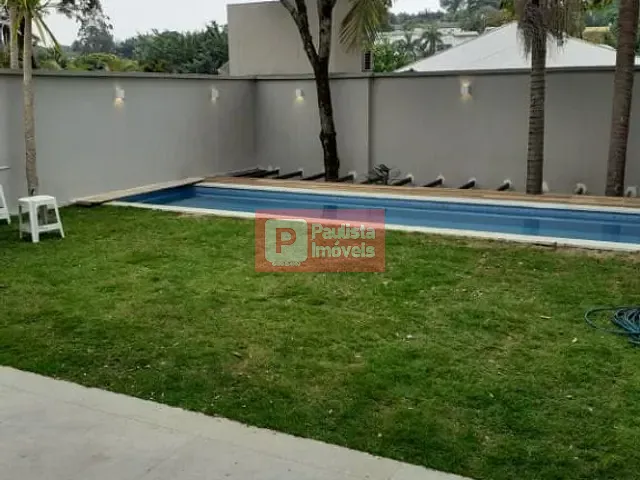 Sobrado com 420m² 4 quartos e 5 banheiros, à venda, no bairro Jardim Cordeiro em São Paulo