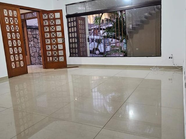 Foto do Sobrado - LINDO SOBRADO LOCAÇÃO - 4 DORMITÓRIOS/SUÍTE - 200m² - 6 VAGAS - VILA ANTONIETA - SÃO PAULO  | Rocha Marqueze Imóveis