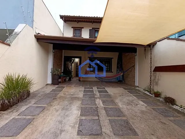 Sobrado com 173m² 3 quartos e 3 banheiros, à venda, no bairro Jardim Primavera em Caraguatatuba