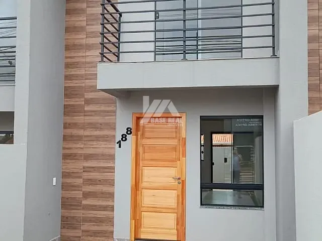 Sobrado com 64m² 2 quartos e 2 banheiros, à venda, no bairro Residencial Parque dos Pinheiros em Ponta Grossa