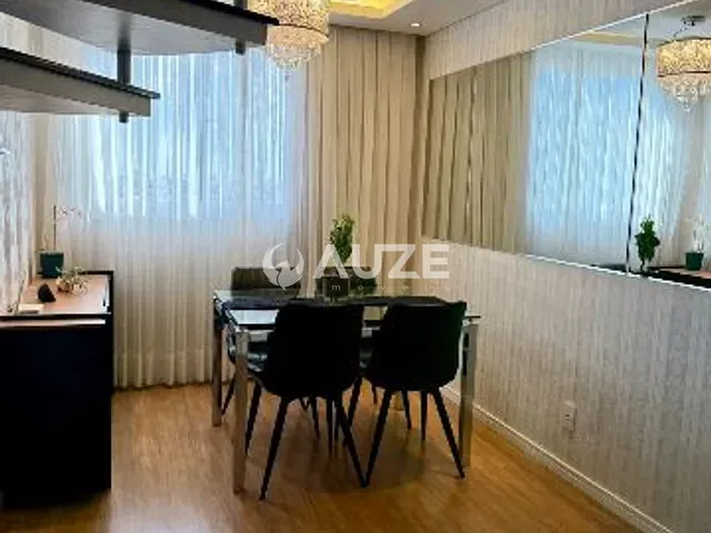 Cobertura / Penthouse com 225m² 3 quartos e 2 banheiros, à venda, no bairro Xaxim em Curitiba