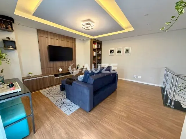 Cobertura / Penthouse com 225m² 3 quartos e 2 banheiros, à venda, no bairro Xaxim em Curitiba