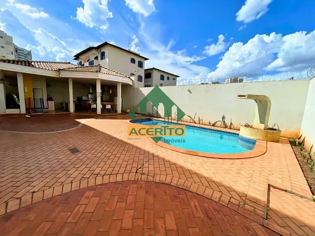 Sobrado com 600m² 4 quartos e 7 banheiros, à venda ou para alugar, no bairro Saudade em Araçatuba