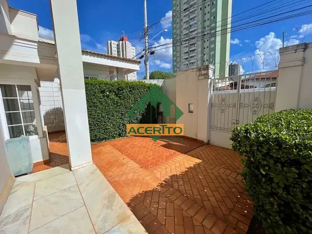 Sobrado com 600m² 4 quartos e 7 banheiros, à venda ou para alugar, no bairro Saudade em Araçatuba