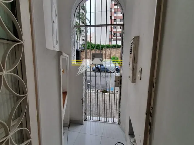 Sobrado com 100m² 4 quartos e 2 banheiros, à venda ou para alugar, no bairro Belém em São Paulo