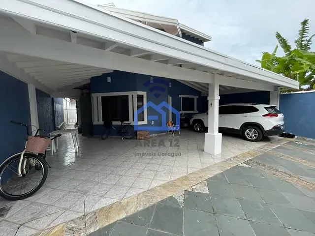 Sobrado com 336m² 3 quartos e 2 banheiros, à venda, no bairro Estrela d'Alva em Caraguatatuba