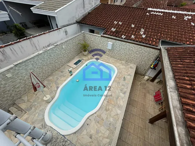Sobrado com 336m² 3 quartos e 2 banheiros, à venda, no bairro Estrela d'Alva em Caraguatatuba