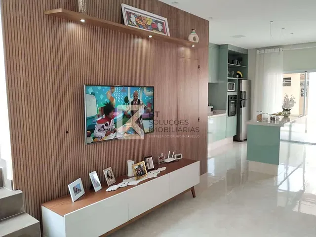 Sobrado com 150m² 3 quartos e 2 banheiros, à venda, no bairro Parque Barnabé em Indaiatuba
