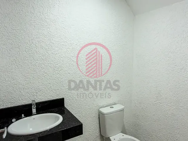 Sobrado com 126m² 3 quartos e 5 banheiros, à venda, no bairro Umuarama em Osasco