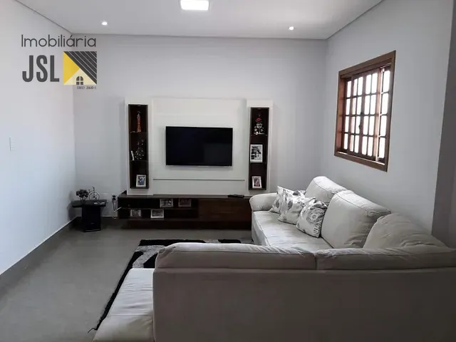 Sobrado com 140m² 3 quartos e 3 banheiros, à venda, no bairro Borda da Mata em Caçapava