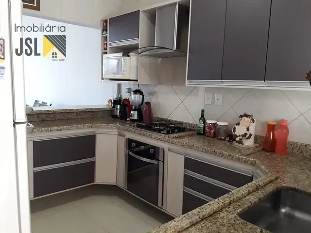 Sobrado com 140m² 3 quartos e 3 banheiros, à venda, no bairro Borda da Mata em Caçapava