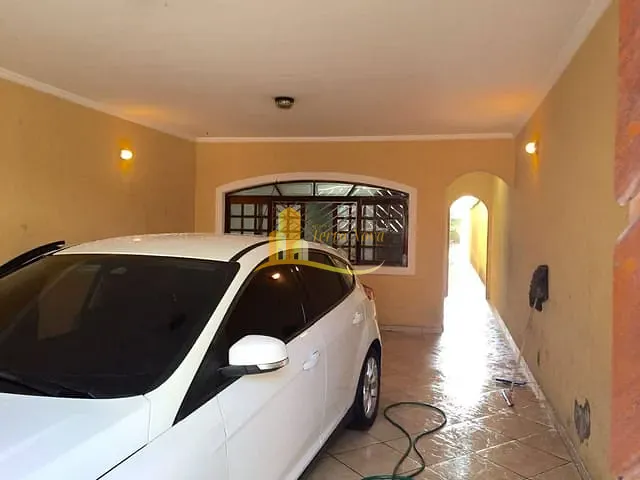 Sobrado com 300m² 3 quartos e 2 banheiros, à venda, no bairro Vila Cosmopolita em São Paulo