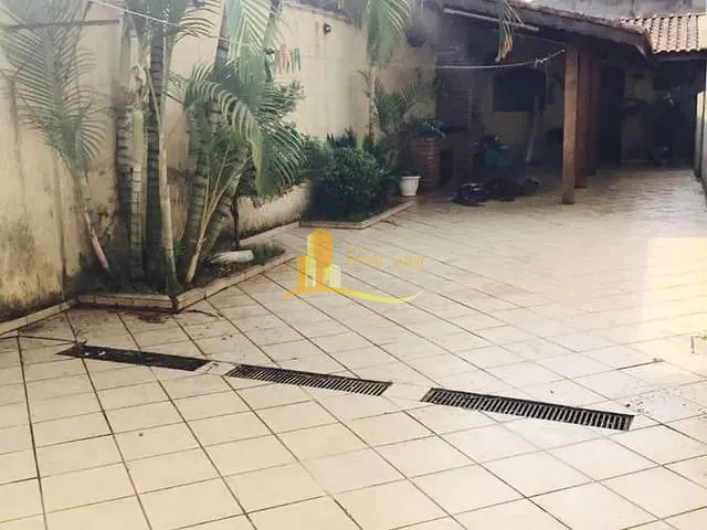 Sobrado com 300m² 3 quartos e 2 banheiros, à venda, no bairro Vila Cosmopolita em São Paulo