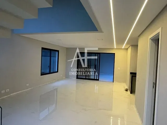 Sobrado com 250m² 3 quartos e 3 banheiros, à venda, no bairro Lotamento Floresta em São José dos Campos