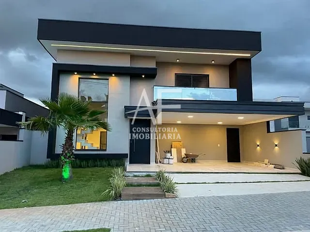 Sobrado com 250m² 3 quartos e 3 banheiros, à venda, no bairro Lotamento Floresta em São José dos Campos