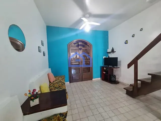 Sobrado com 96m² 2 quartos e 2 banheiros, à venda, no bairro Indaiá em Caraguatatuba