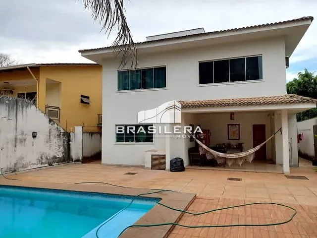 Sobrado com 468m² 4 quartos e 4 banheiros, à venda, no bairro Jardim América em Goiânia