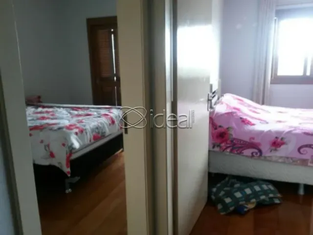 Sobrado 3 quartos e 2 banheiros, à venda, no bairro Cidade Nova em Caxias do Sul