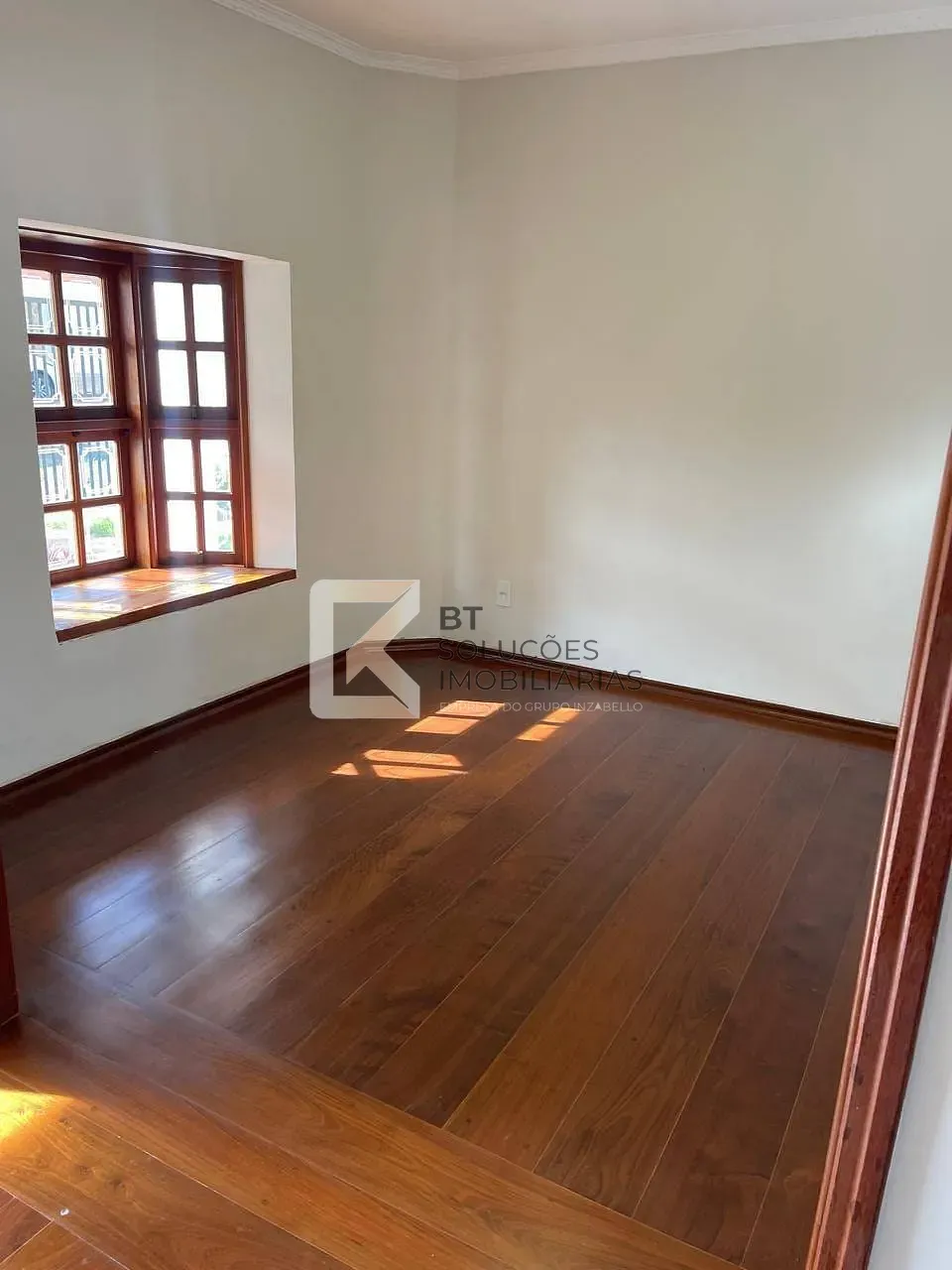 Sobrado, 4 quartos, 311 m² - Foto 2