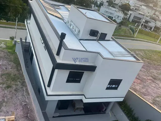 Sobrado com 360m² 4 quartos e 5 banheiros, à venda, no bairro Urbanova em São José dos Campos