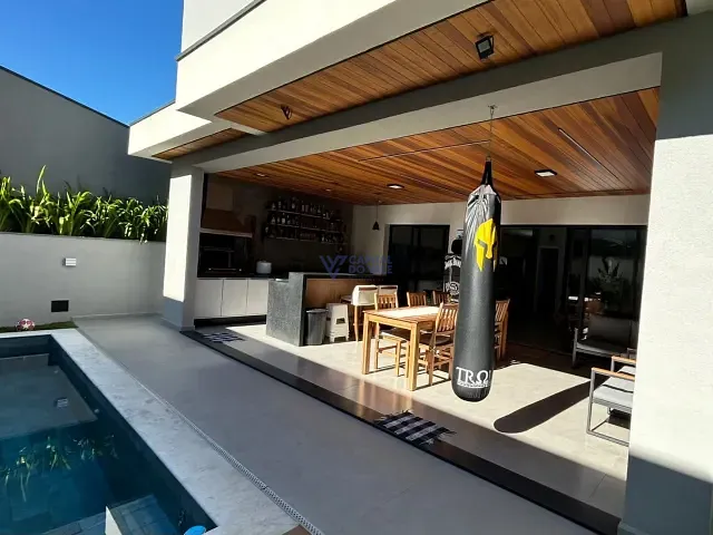 Sobrado com 360m² 4 quartos e 5 banheiros, à venda, no bairro Urbanova em São José dos Campos