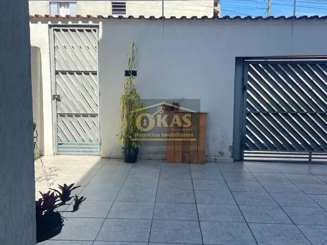 Sobrado com 210m² 3 quartos e 2 banheiros, à venda, no bairro Vila Urupês em Suzano
