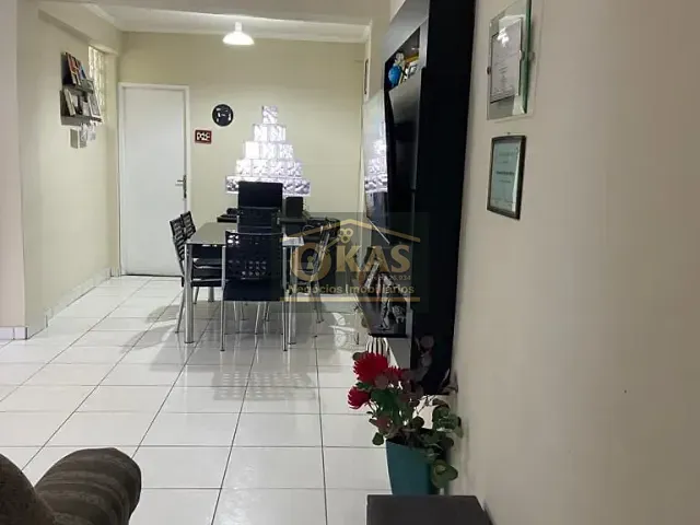 Sobrado com 210m² 3 quartos e 2 banheiros, à venda, no bairro Vila Urupês em Suzano