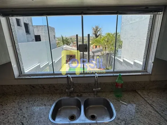 Sobrado com 500m² 4 quartos e 5 banheiros, à venda, no bairro Vila Suissa em Mogi das Cruzes