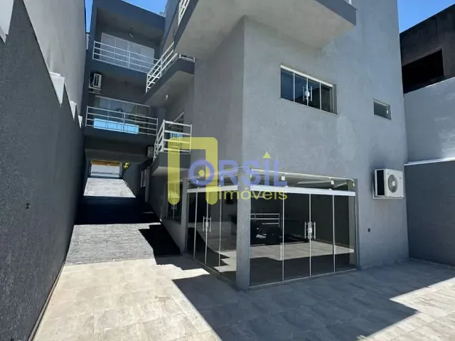 Sobrado com 500m² 4 quartos e 5 banheiros, à venda, no bairro Vila Suissa em Mogi das Cruzes