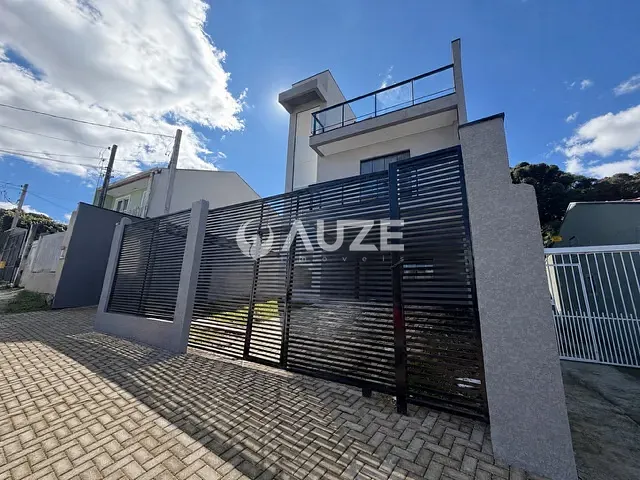 Sobrado 3 quartos e 3 banheiros, à venda, no bairro Campo Comprido em Curitiba