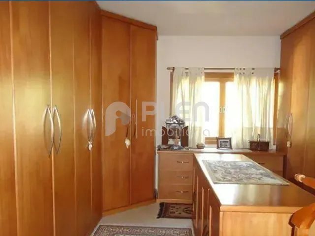 Sobrado com 704m² 3 quartos e 6 banheiros, à venda ou para alugar, no bairro Jardim Ibiratiba em São Paulo