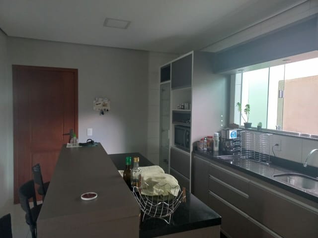 Sobrado com 146m² 3 quartos e 3 banheiros, à venda, no bairro Ingleses do Rio Vermelho em Florianópolis