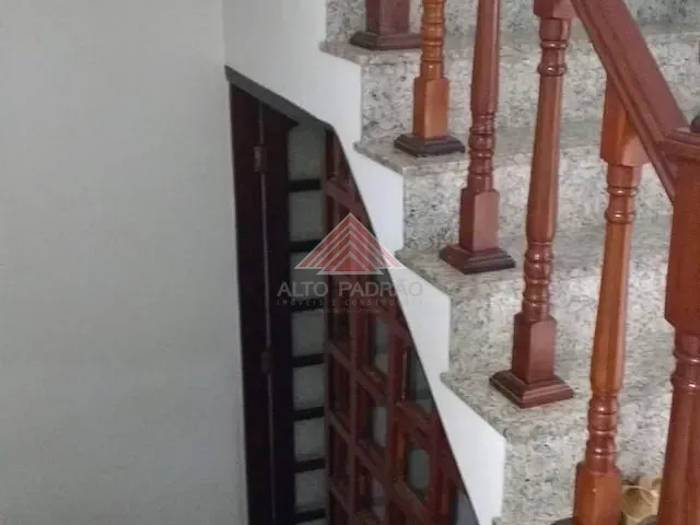 Sobrado 3 quartos e 1 banheiro, à venda, no bairro Jardim Pedroso em Mauá