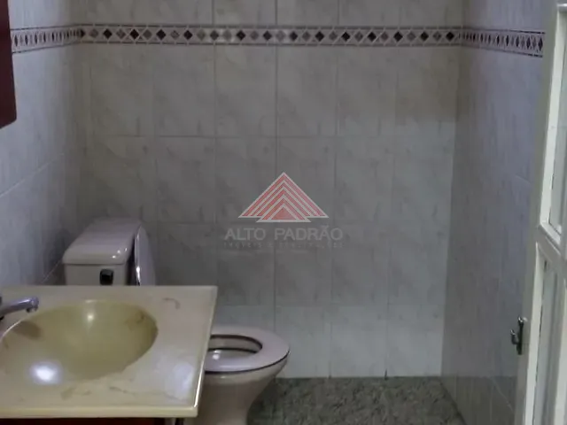 Sobrado 3 quartos e 1 banheiro, à venda, no bairro Jardim Pedroso em Mauá