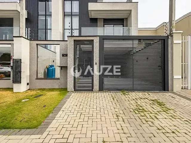 Sobrado com 196m² 3 quartos e 3 banheiros, à venda, no bairro Capão da Imbuia em Curitiba
