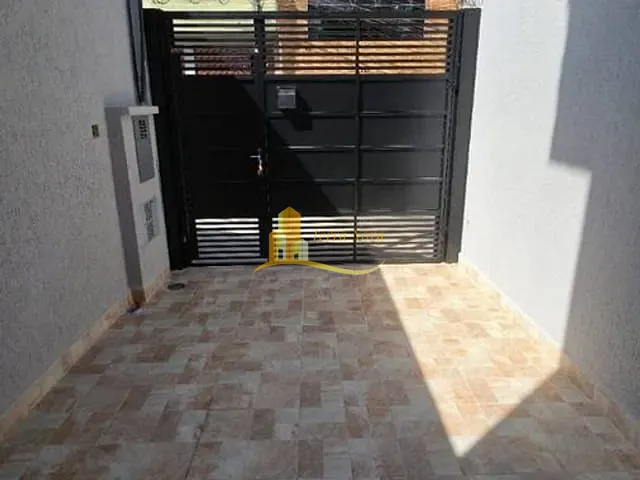 Sobrado com 633m² 2 quartos e 2 banheiros, à venda, no bairro Parque Guaianazes em São Paulo
